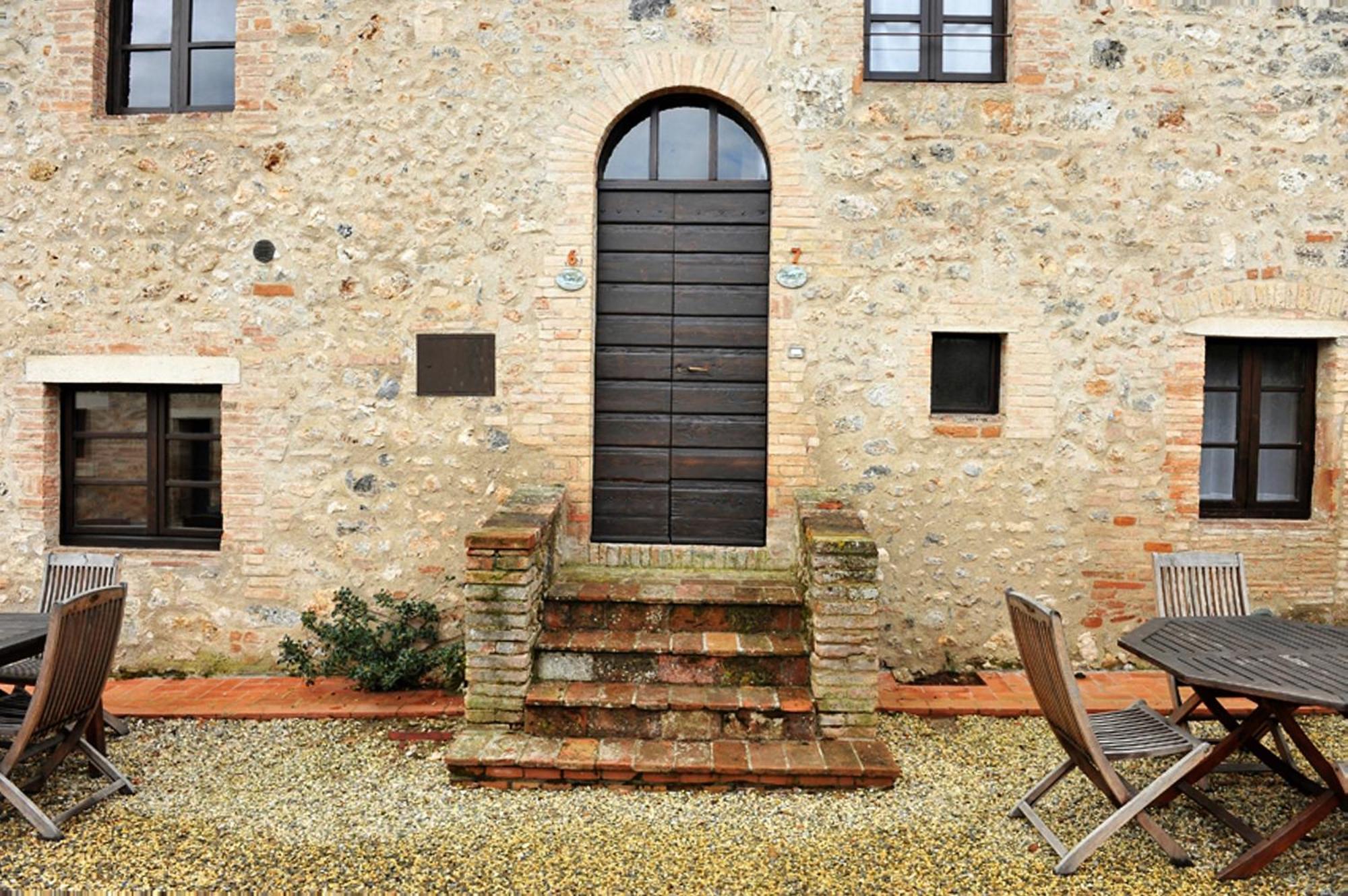 Fattoria Agriturismo Nerbona Casole dʼElsa Kültér fotó