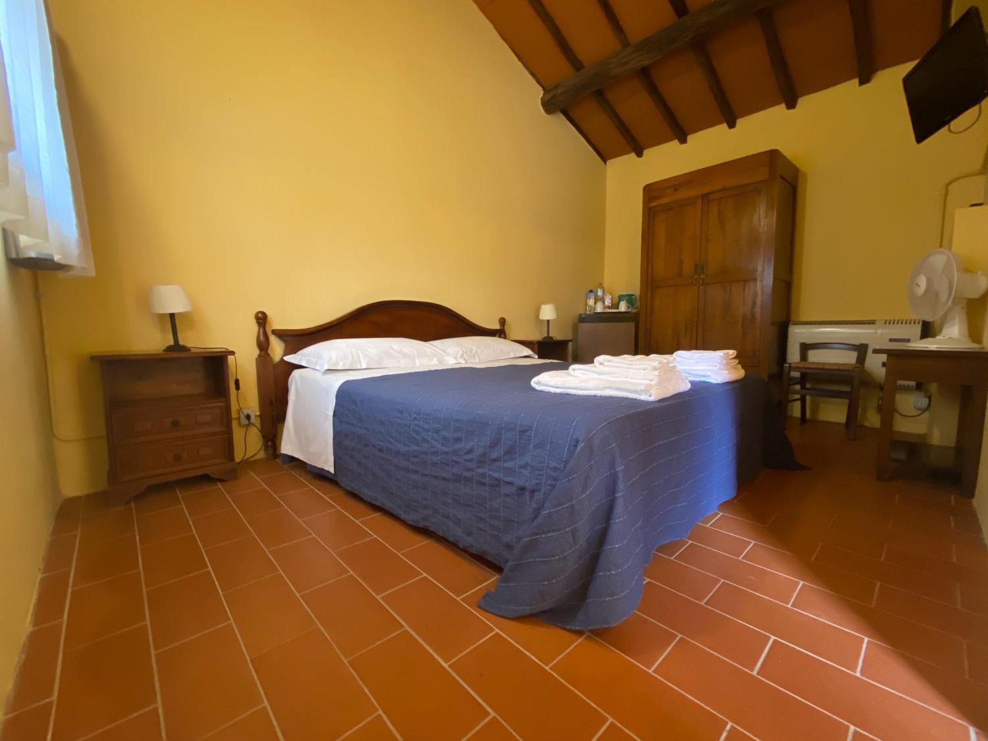 Fattoria Agriturismo Nerbona Casole dʼElsa Kültér fotó